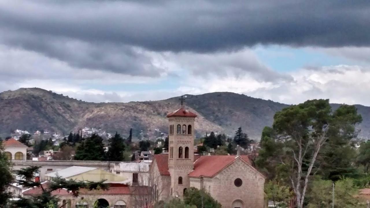 Los Carolinos Departamentos Villa Carlos Paz Bagian luar foto